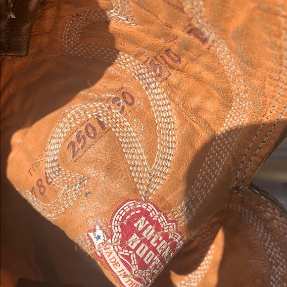 Black leather cowboy boots - Picture 9 of 10